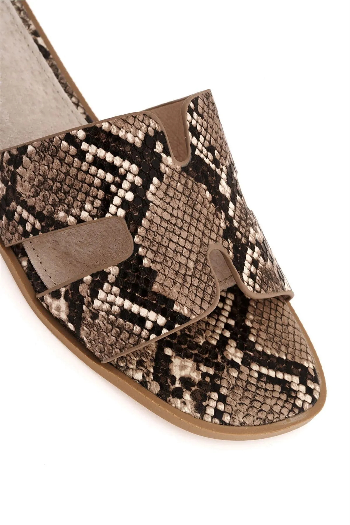 California Faux Leather Open Toe Flat Slider in Brown Snake