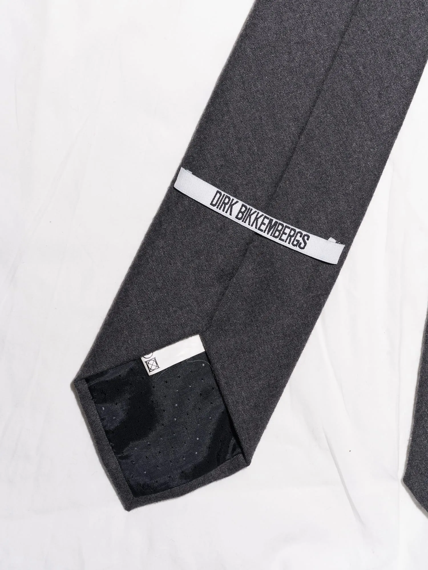 Dirk Bikkembergs winter 1998 grey wool steel tie ring necktie