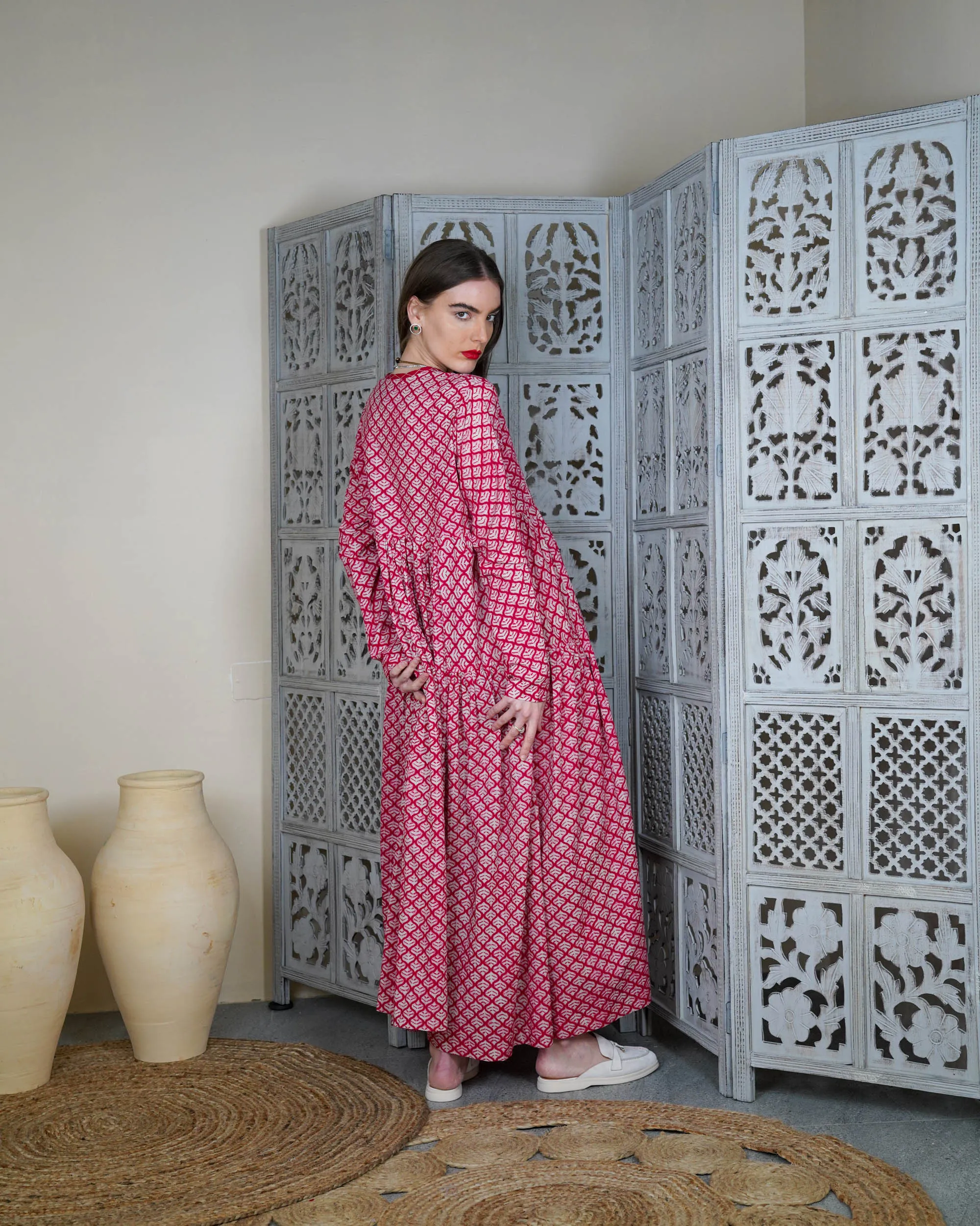 Embroidered neck with klosh design and waist gathered with long sleeves cotton kaftan 2593 - قفطان