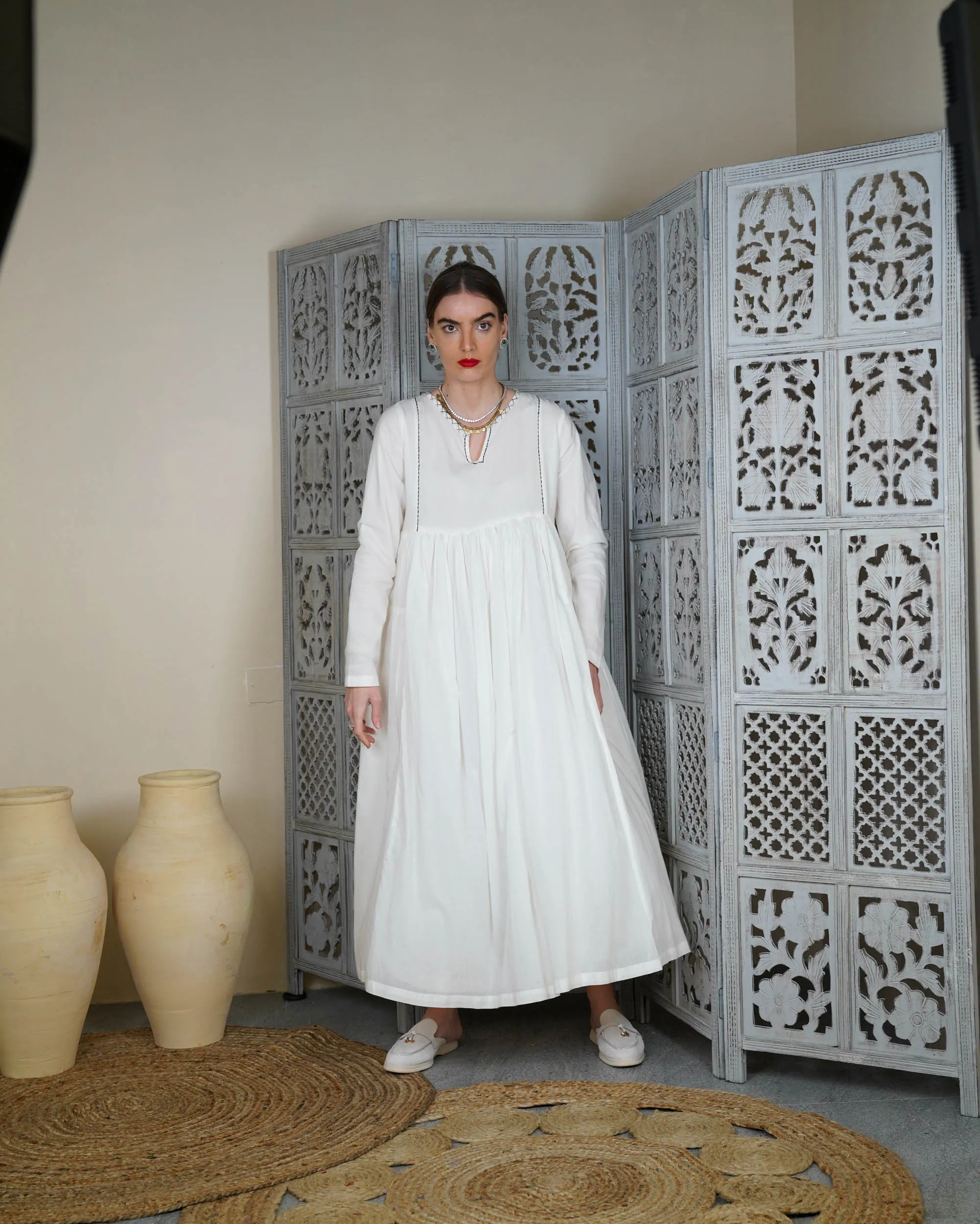 Embroidered neck with klosh design and waist gathered with long sleeves cotton kaftan 2593 - قفطان