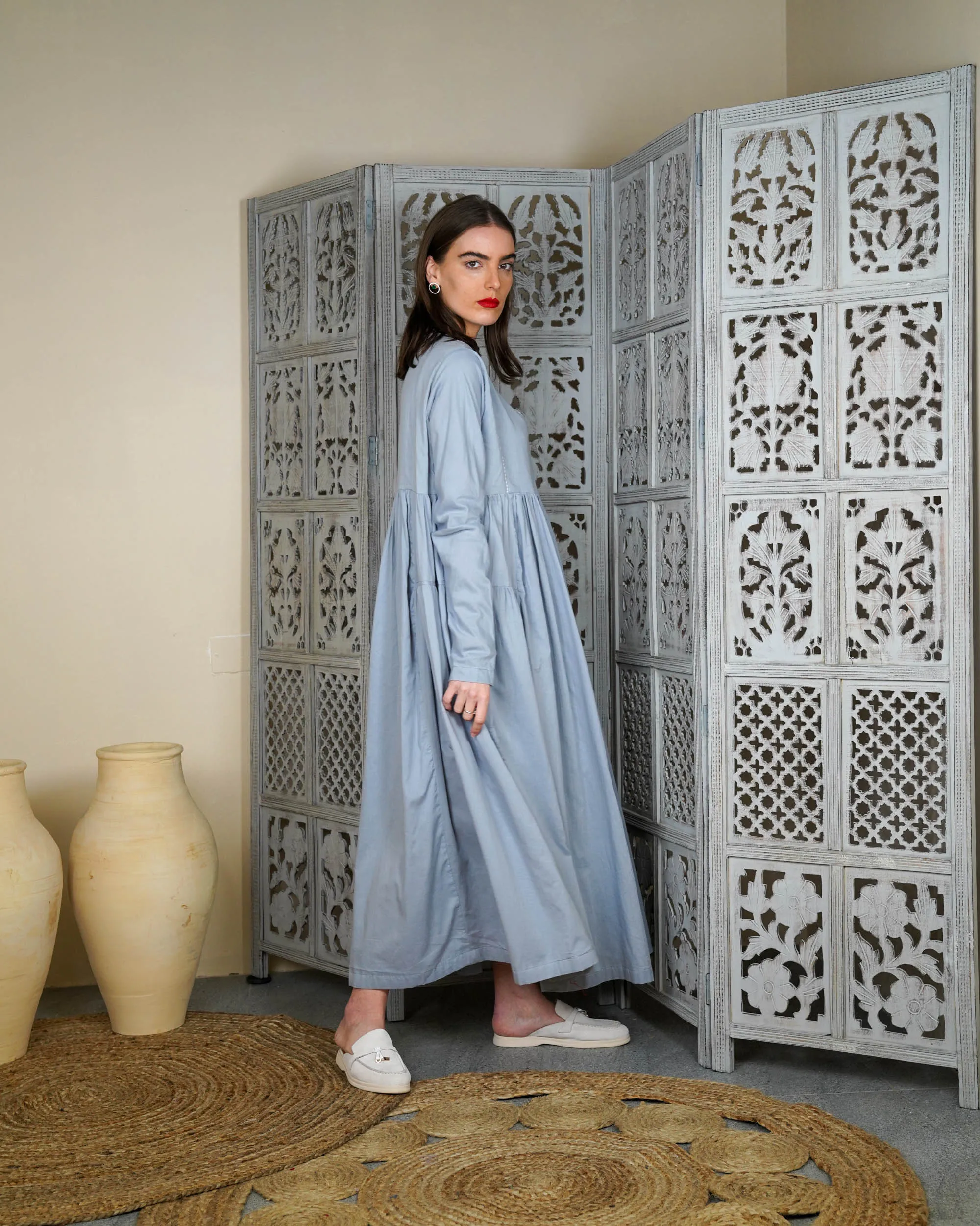 Embroidered neck with klosh design and waist gathered with long sleeves cotton kaftan 2593 - قفطان