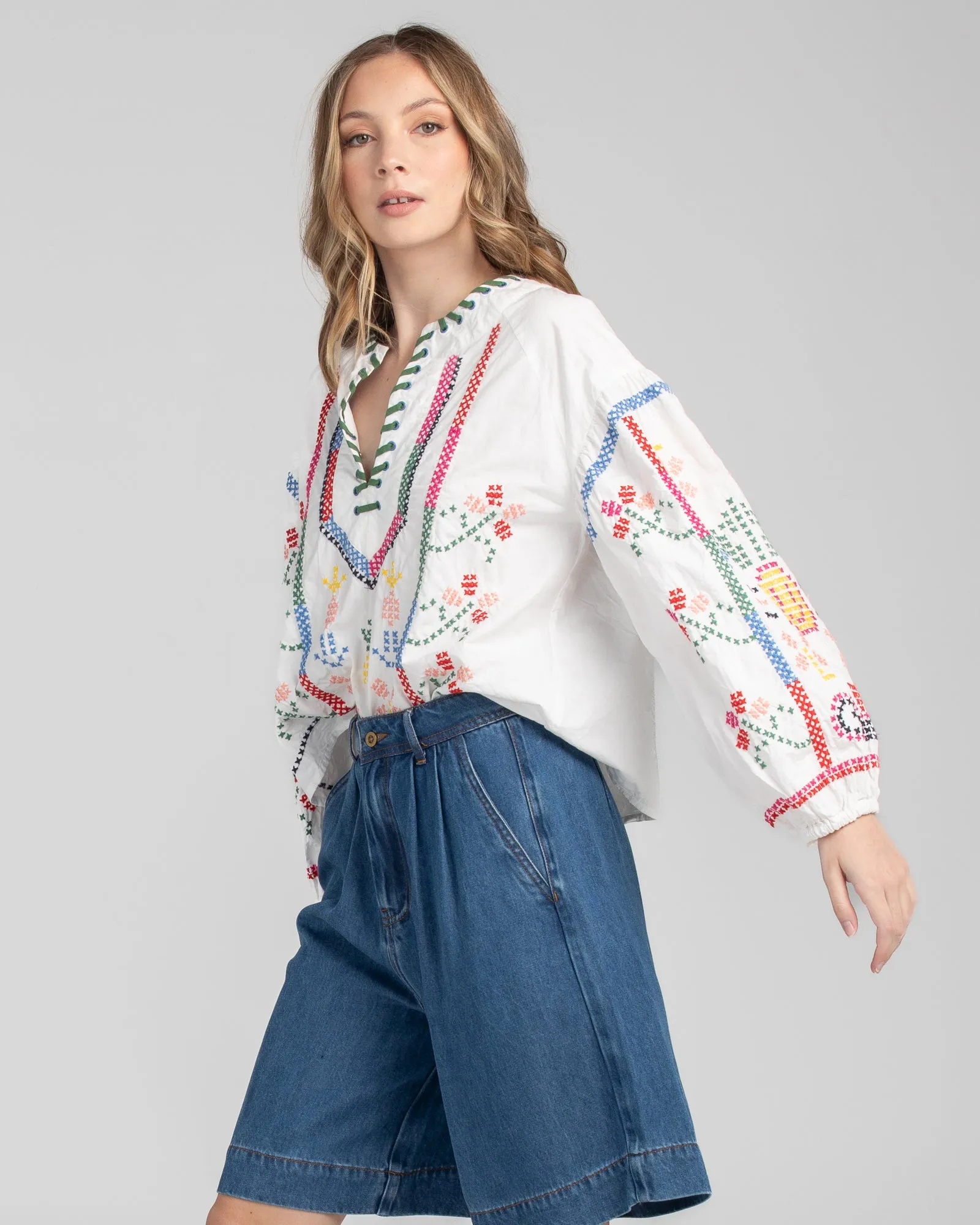 Mia Embroidered Top - White