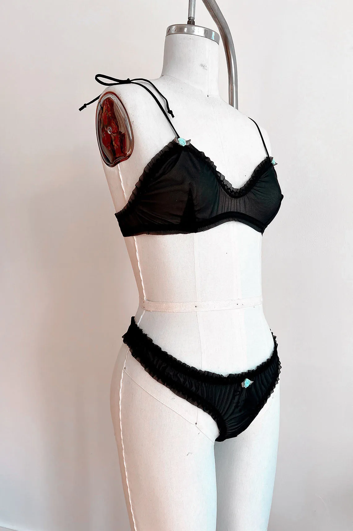 READY TO SHIP / Black Recycled Mesh Oleander Rosette Thong (S,M,XL)